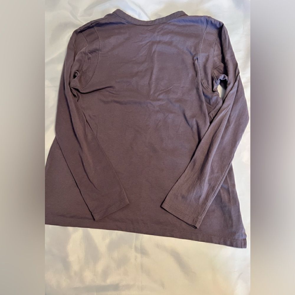 Under Armor Shirt   - Picture 3 of 3